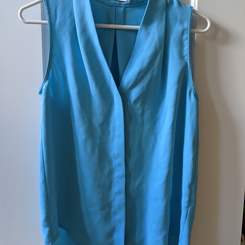Baton Sleeveless Power Blouse